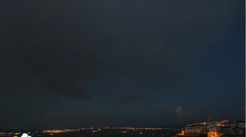 Previsione serale per il 11-03: Nubi, vento  e possibili precipitazioni sparse